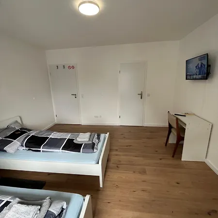 Uebernachtung By Tag Apartment